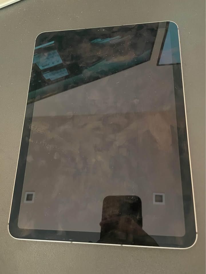 iPad Air (2020) 4ª geração 256 Go - WiFi/Cellular - Cinzento Sideral