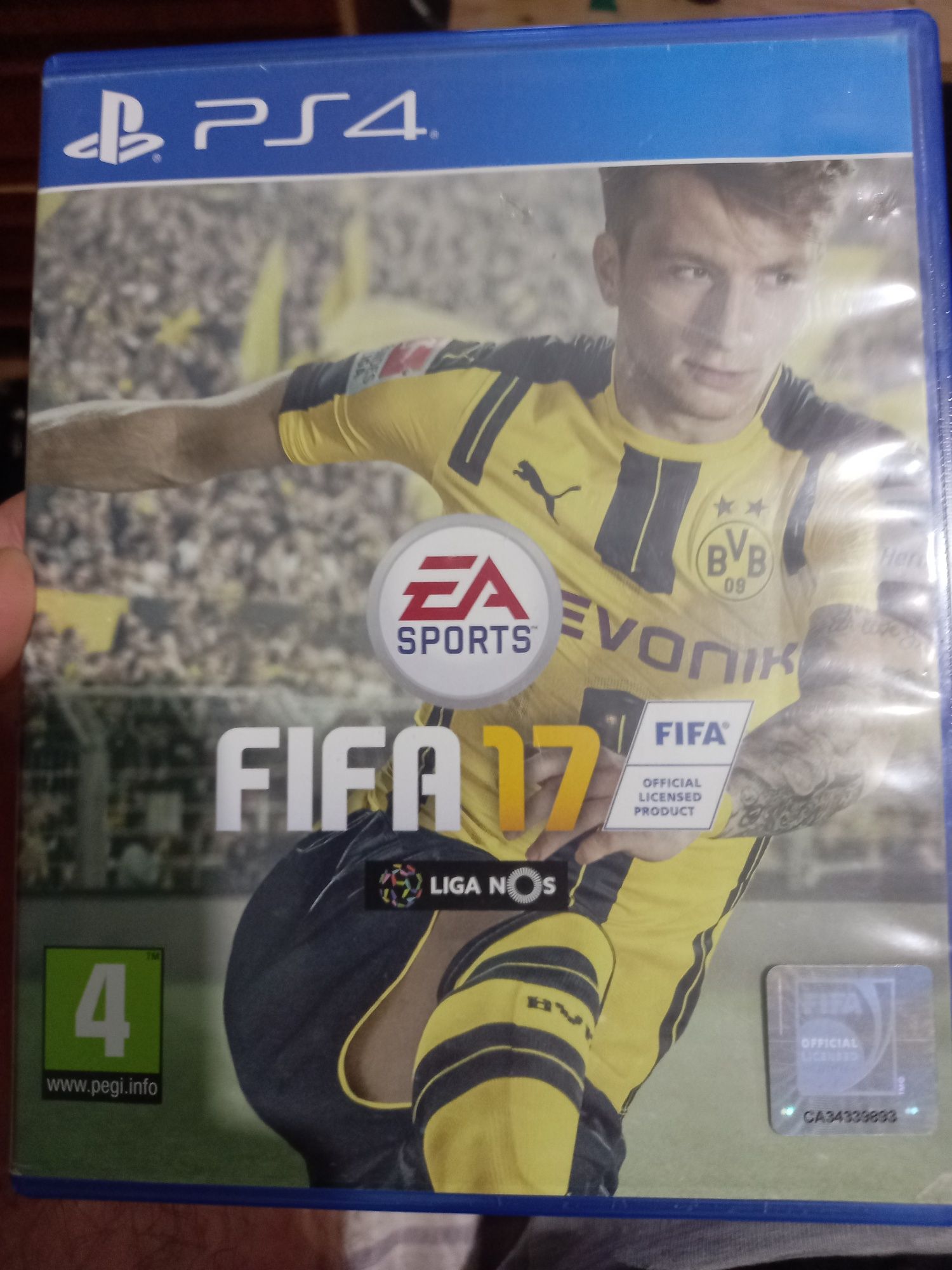 Vendo fifa17 ps4