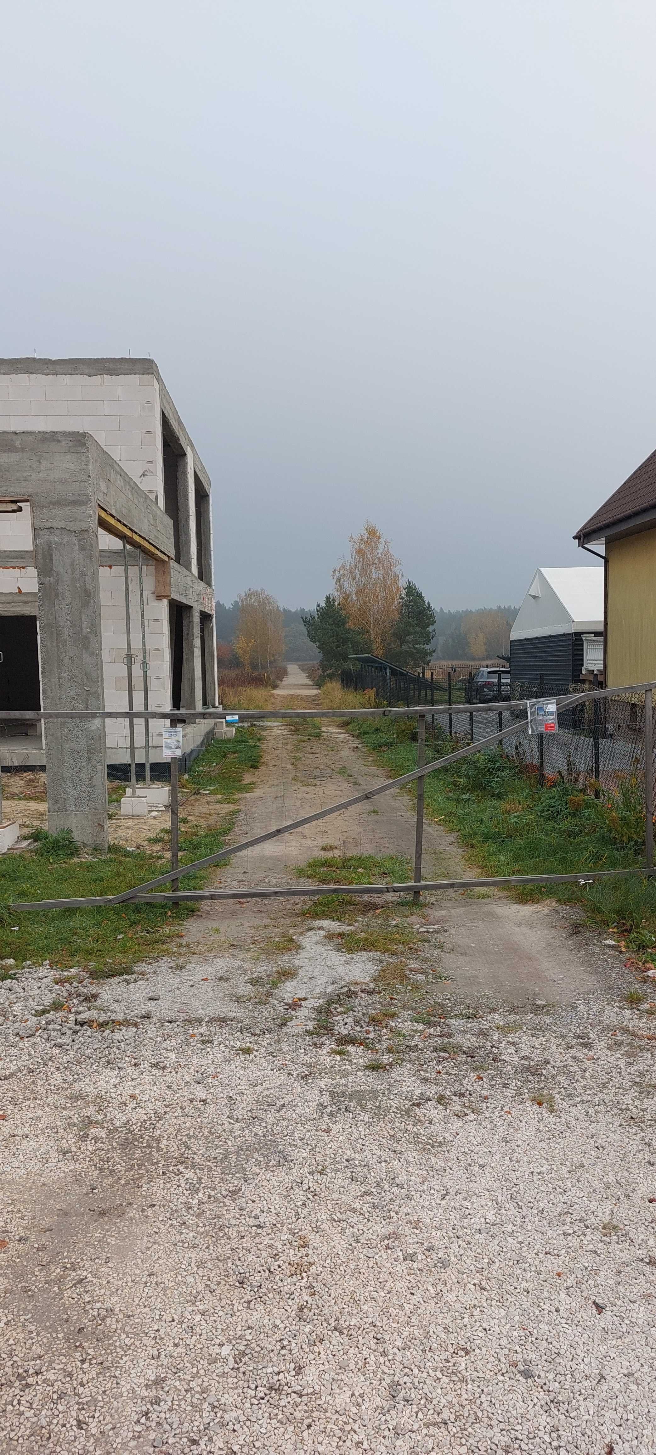 Przepiękna działka z lasem w Dobieszu