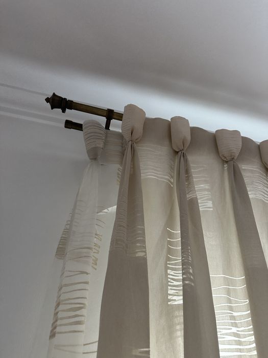 Cortinados com varão