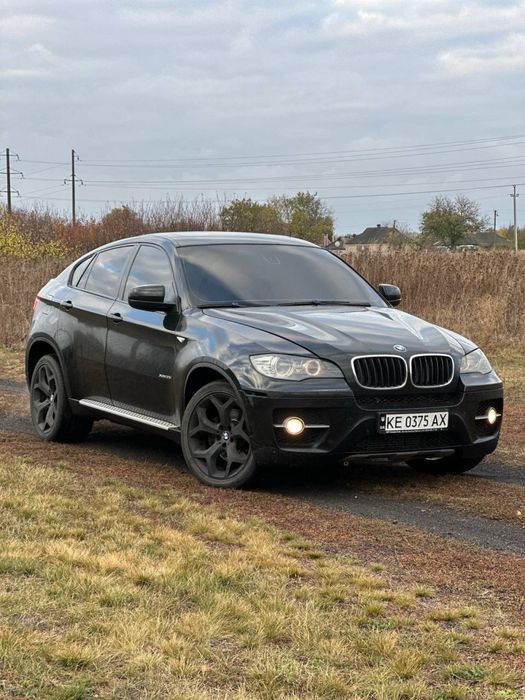 Срочно продам Х6 2008 год 3 бенз