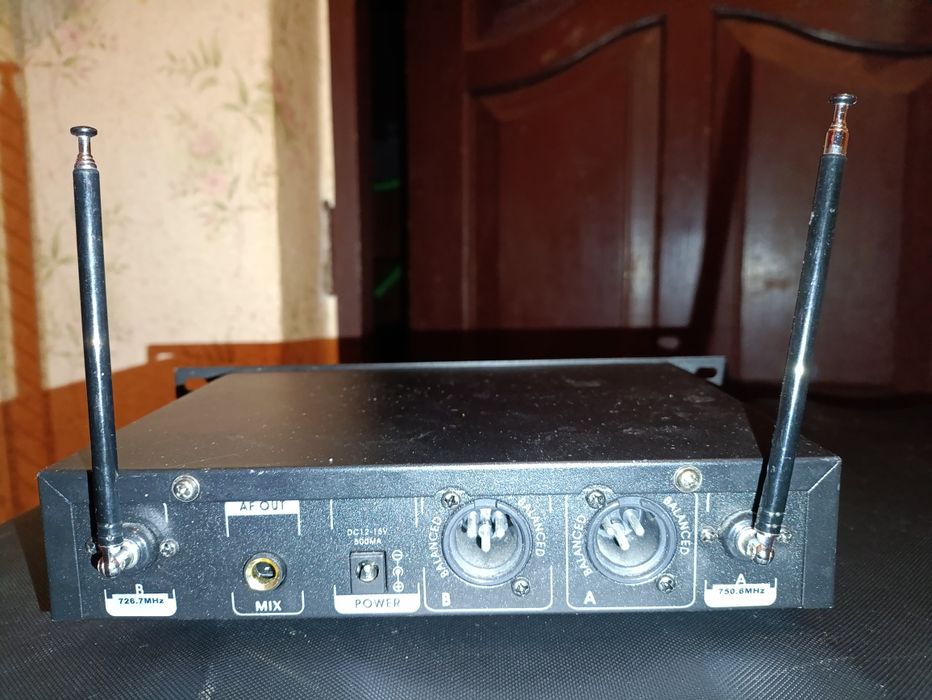 База SHURE SM58-3 (SHURE) для радио микрофонов