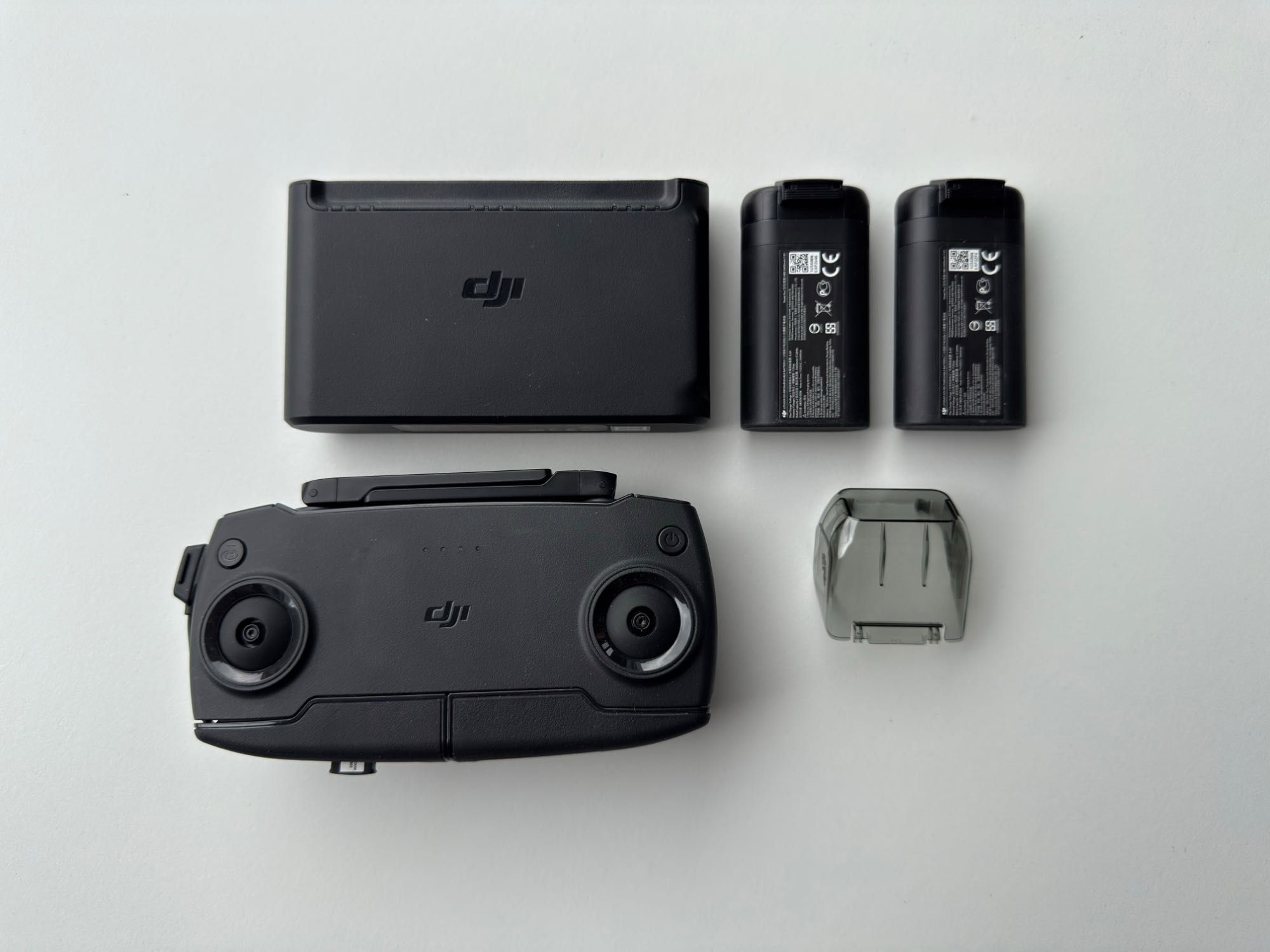 Dji mavic mini kontroler, hub + 2 akumulatory.