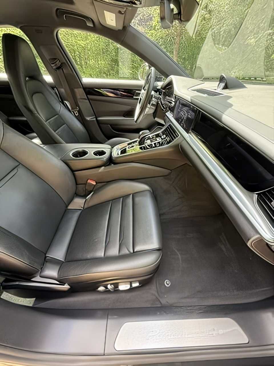 2018 Porsche Panamera