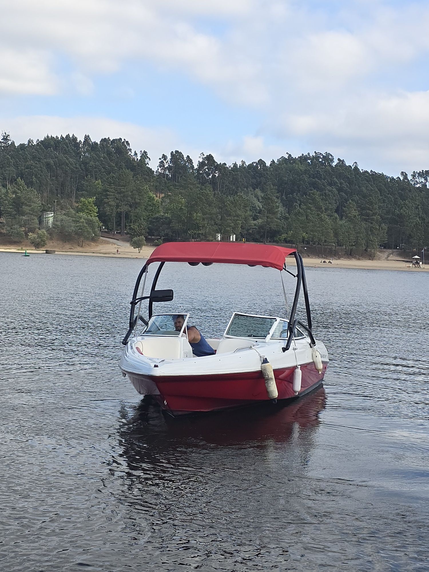 Barco Rinker 212 Captiva 21 pés