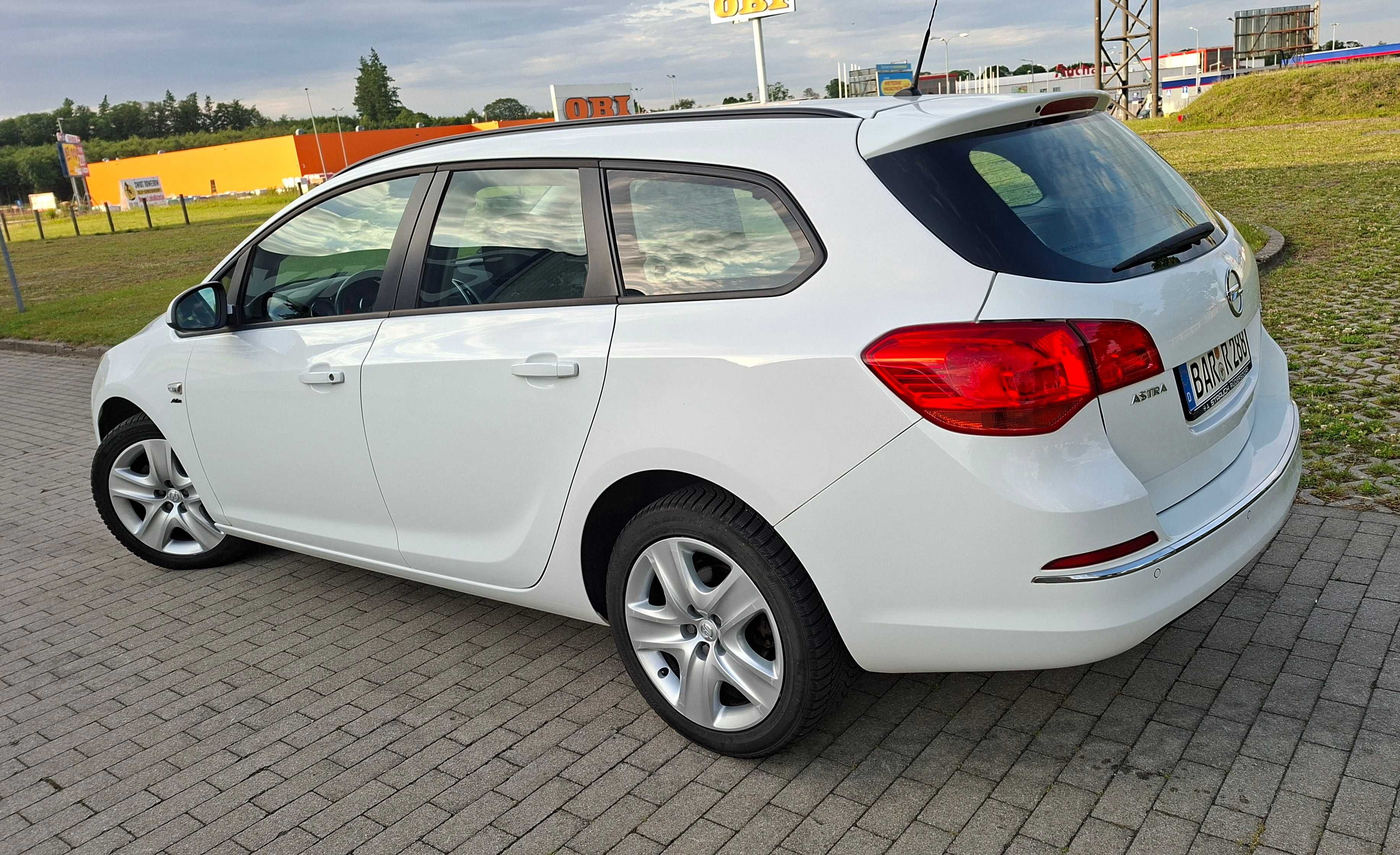Śliczna ASTRA 1.4 T. *140 KM *ACTIVE *167.000km *Serwis w ASO do końca
