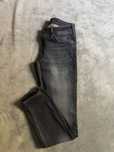 Spodnie jeansy Levis, rozmiar M, W27/L31