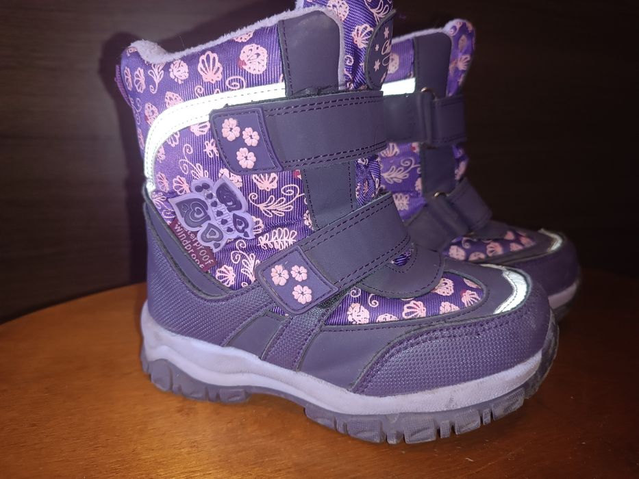 Продам зимні ботінки на дівчинку
