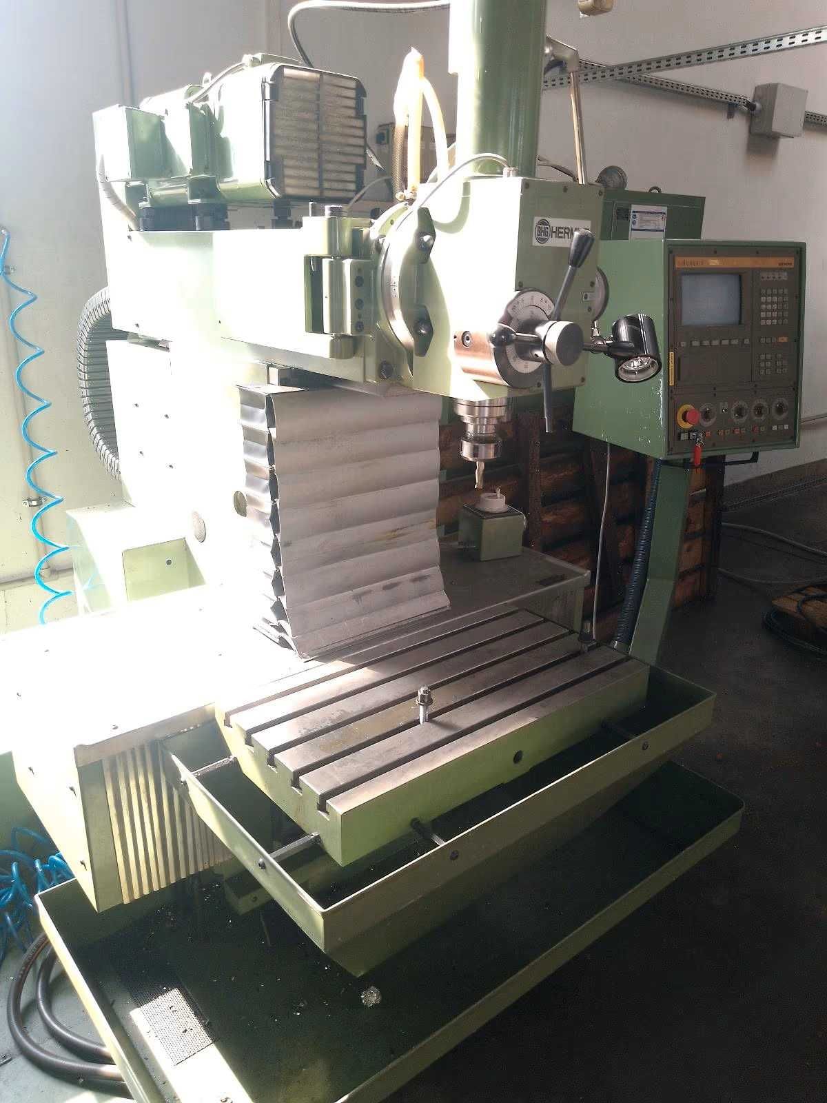 Hermle UWF 600 CNC uniwersalna masyzna frezująca