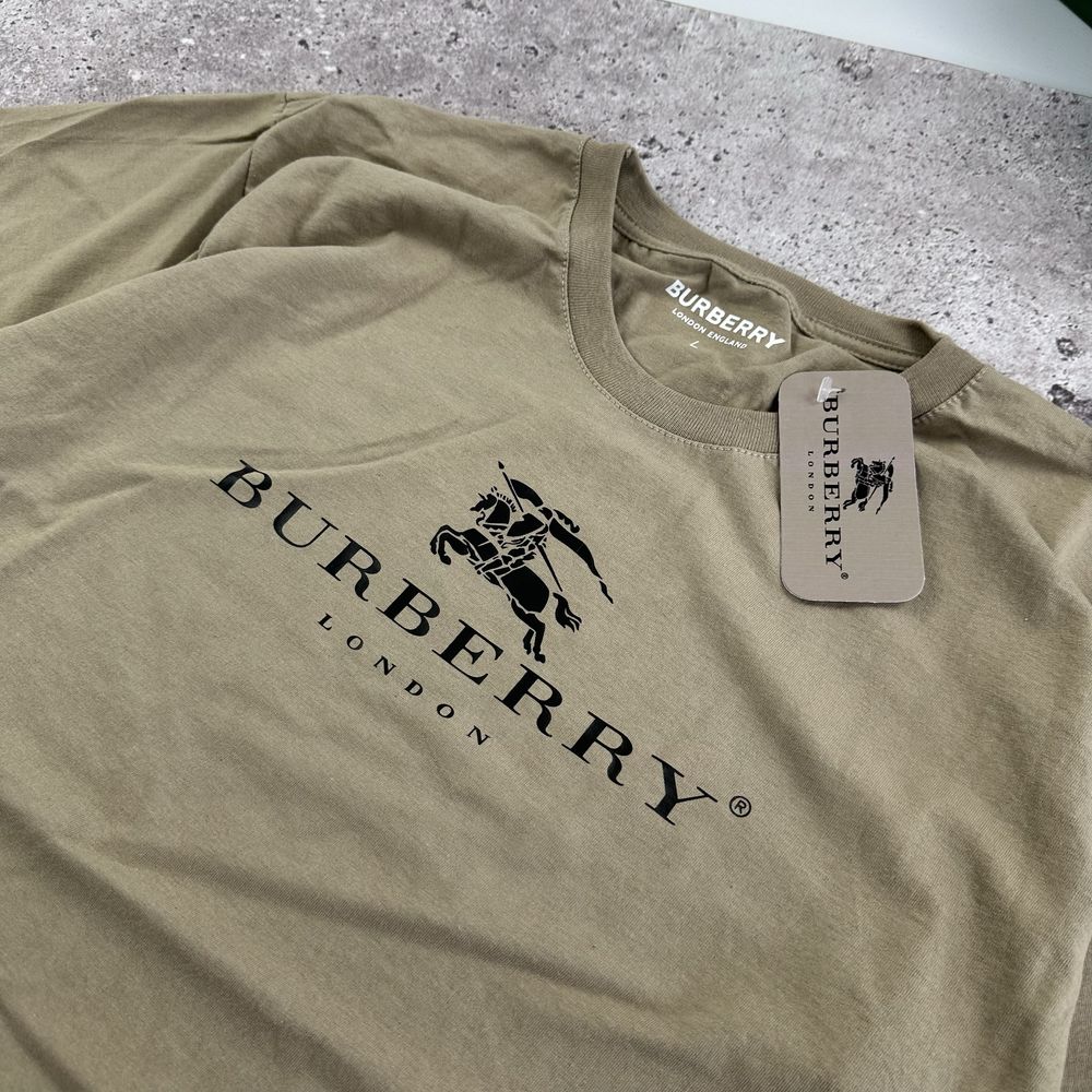 Футболка  Burberry класична S,M,L,XL