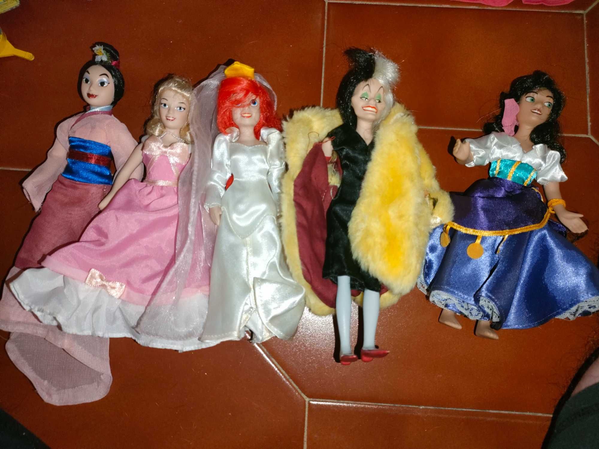 Disney princesas em porcelana
