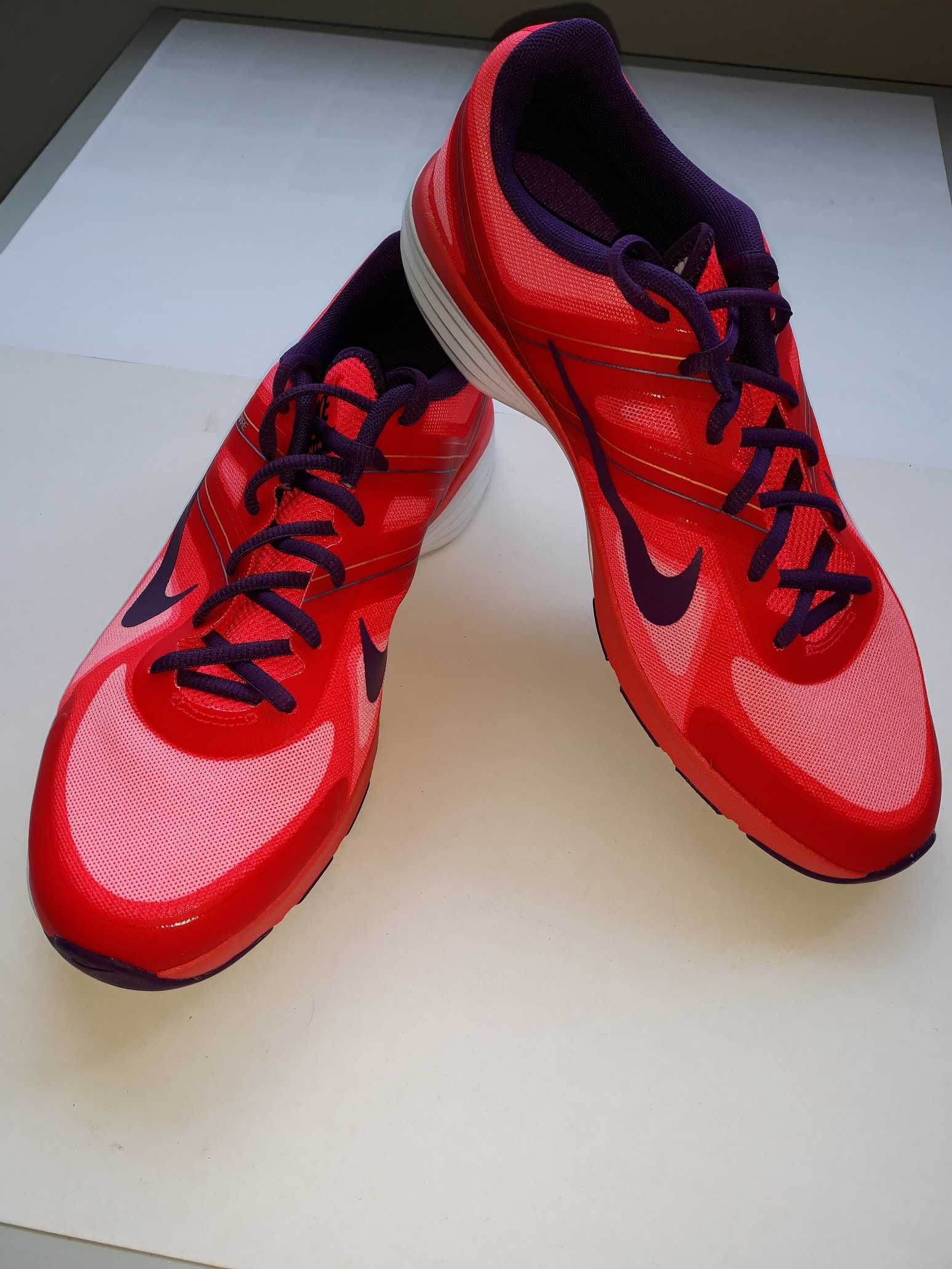 Nike Dual Fusion n.º 42