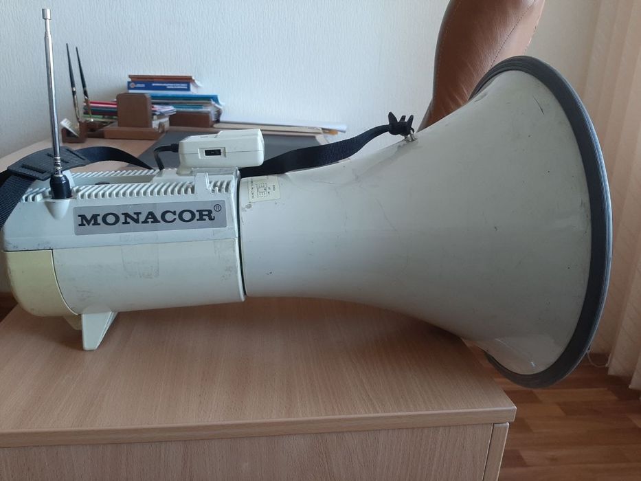 Мегафон, гучномовець Monacor TXM-45. 45 W.
