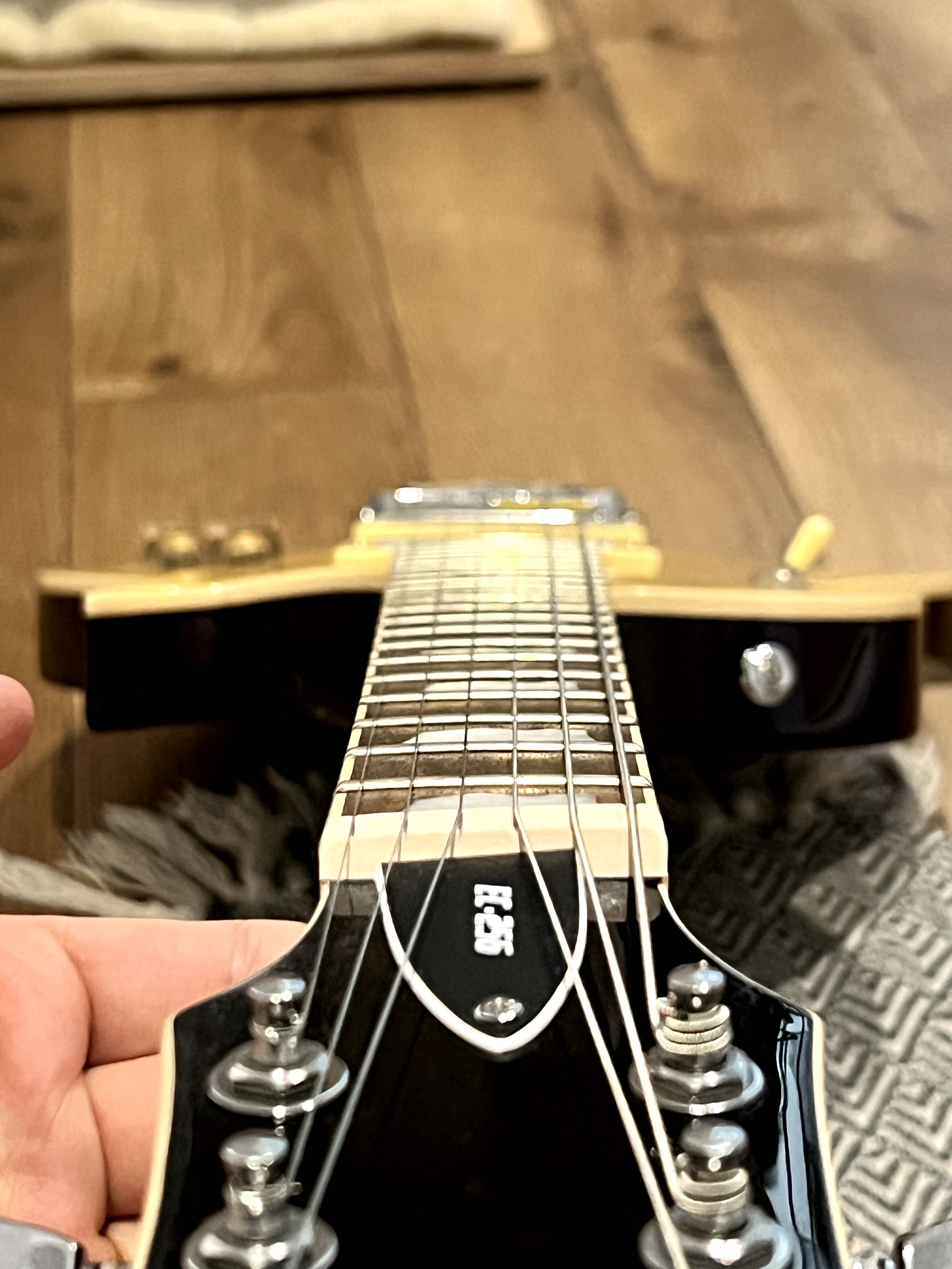 Gitara elektryczna ESP LTD EC-256 VN + wzmacniacz Roland 15XL