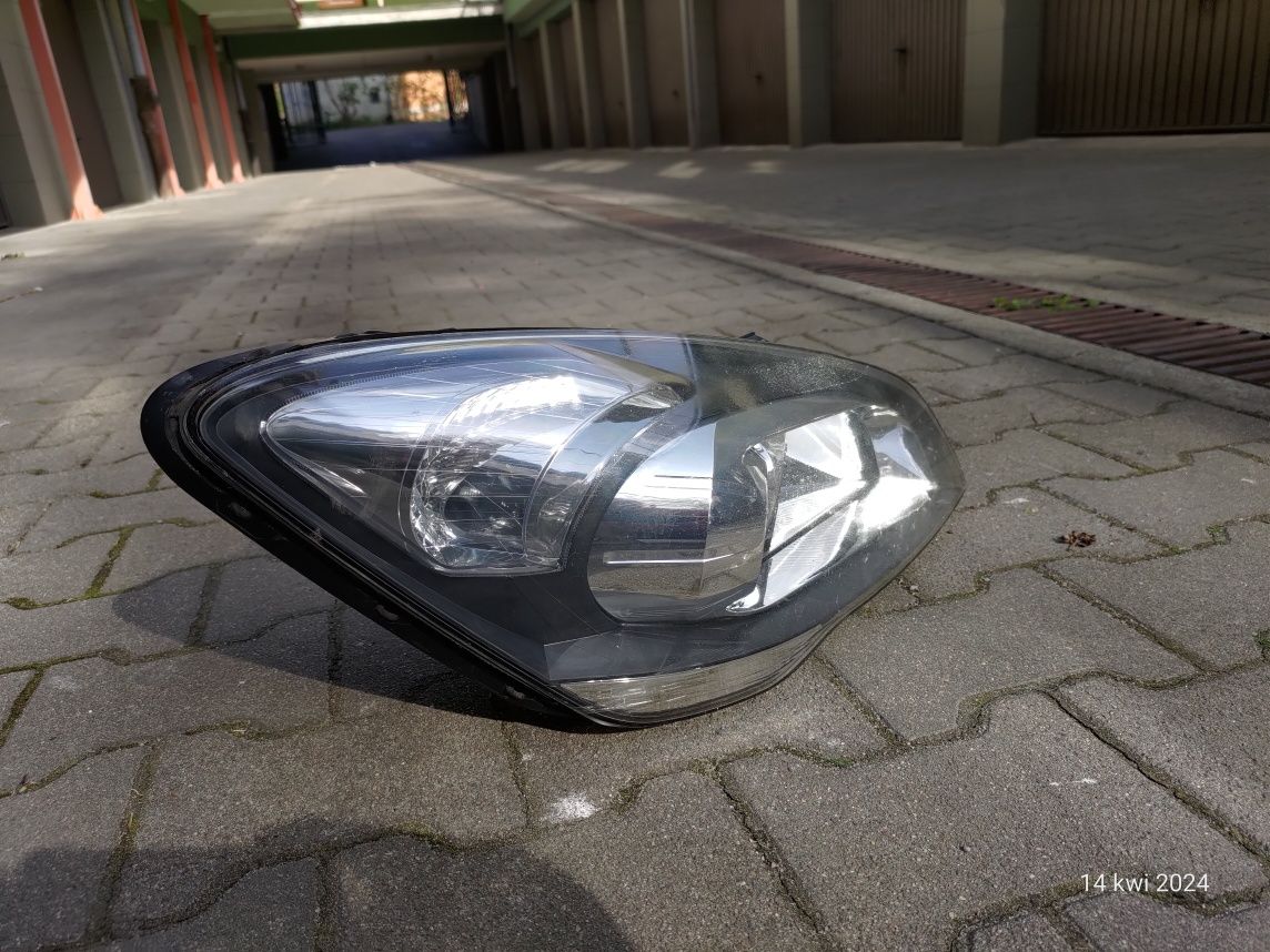 Ceed lampa reflektor prawy lift 2010