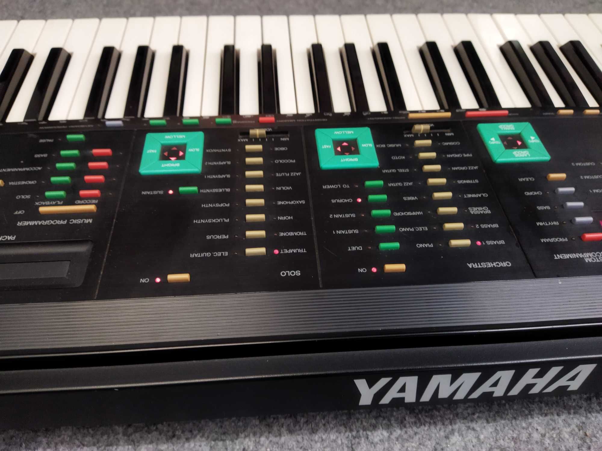 Syntezator Yamaha PSR-90 z lat '80