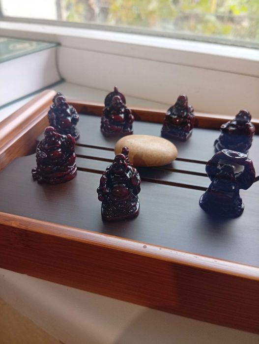 Шесть маленьких Будд для чайной церемонии. Ручная работа. Цена 350 гр.