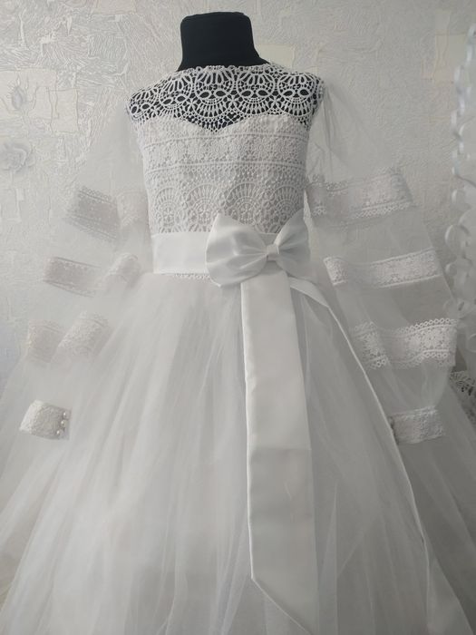 Плаття білосніжне на дівчинку 8-10 рочки. Сукня біла на Новий рік 8-10