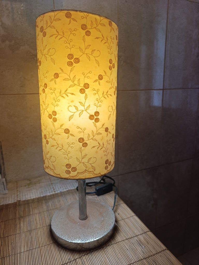 Candeeiro para sala ou quarto