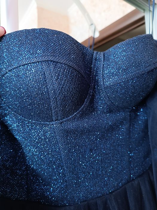 Розкішна випускна сукня