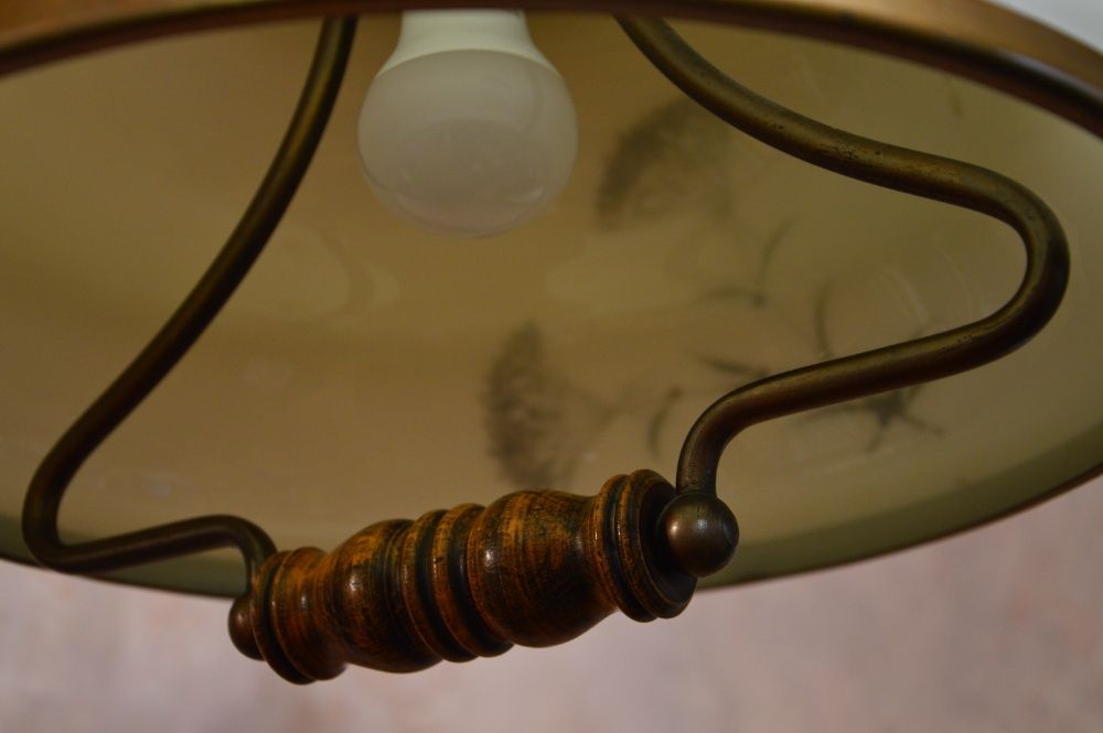 lampa sufitowa wisząca rustykalna retro opuszczana pociągana w dół