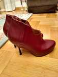 Buty outher stories