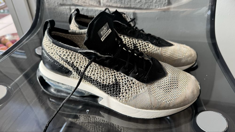Nike Air Max Flyknit Racer Sesame