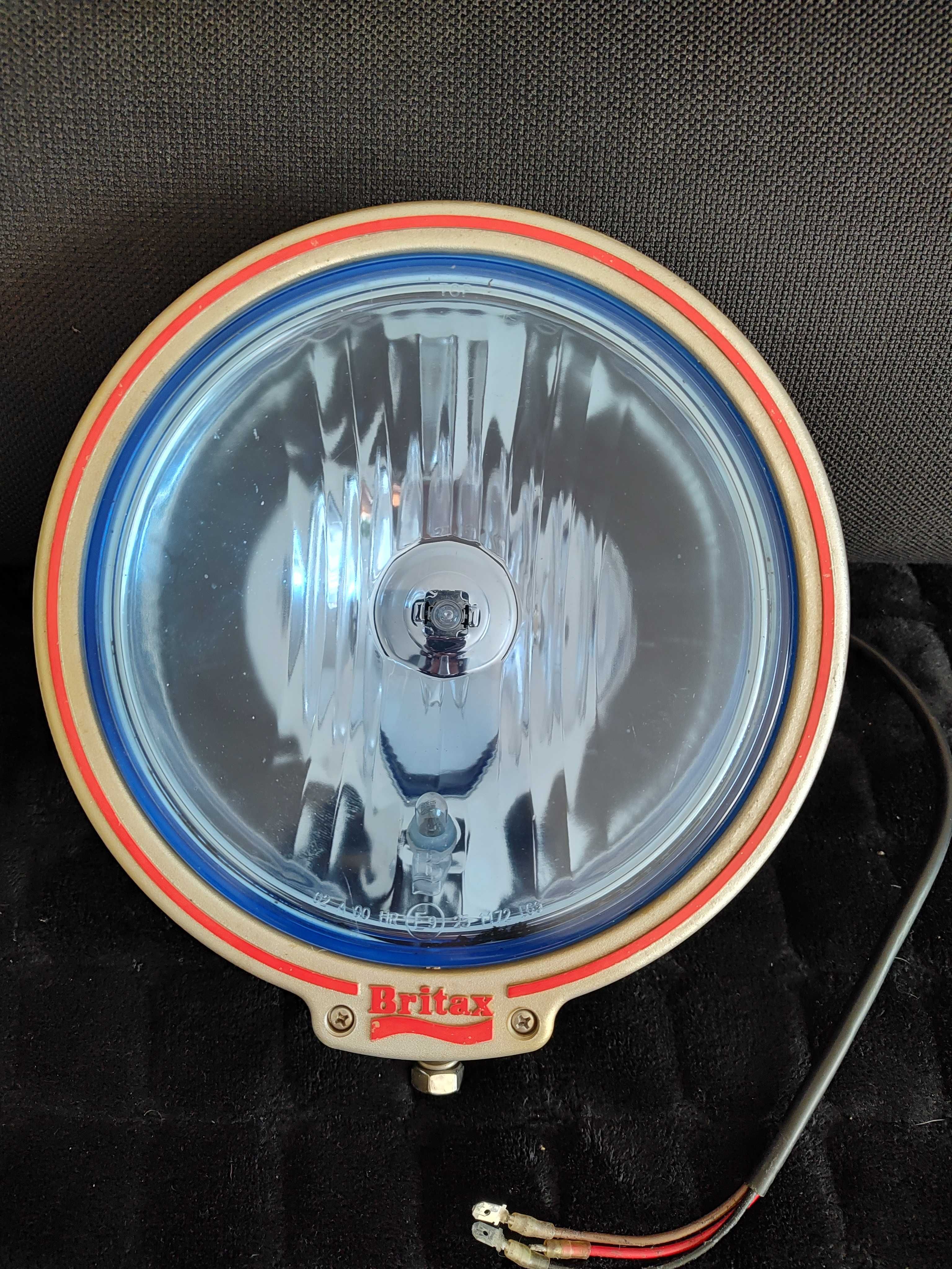 Reflektor halogen dalekosiężny Britax niebieski