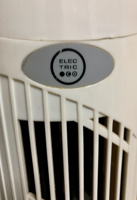 Ventilador de pé com oscilação