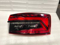 Lampa prawy tył prawa tylna Skoda Superb III kombi lift 19- ładna
