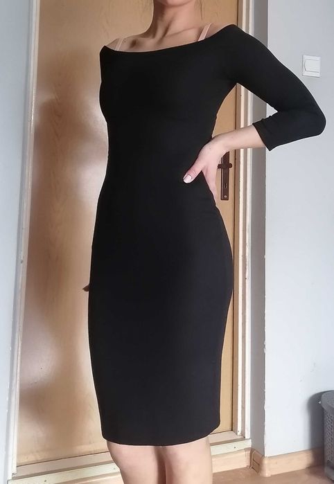 Dopasowana Czarna  sukienka Zara xs, S