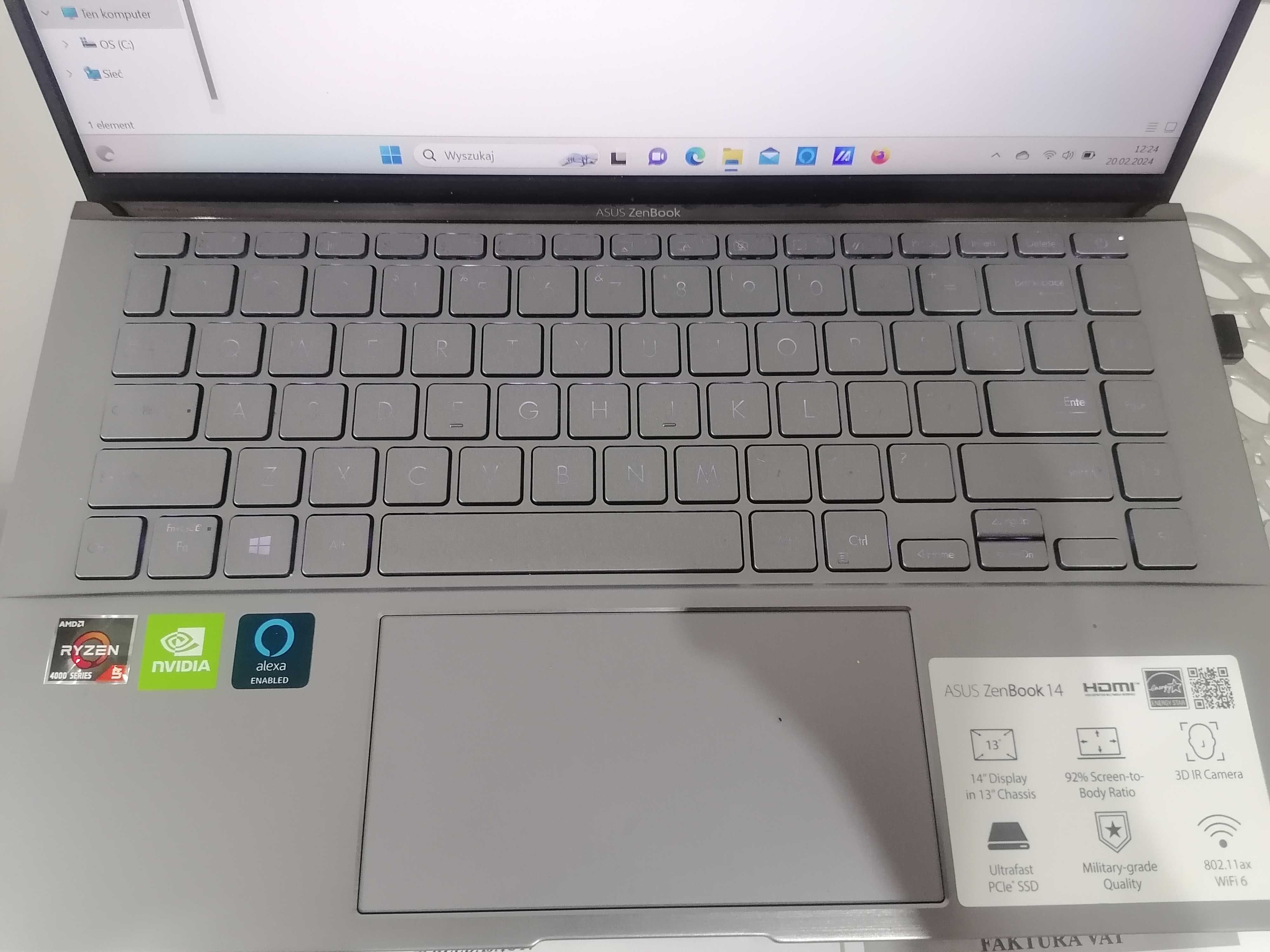 Sprzedam  laptopa  ASUS Zenbook 14 RYZEN 5