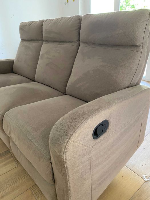 Sofá reclinável 3 lugares em excelente estado, conforto e qualidade.
