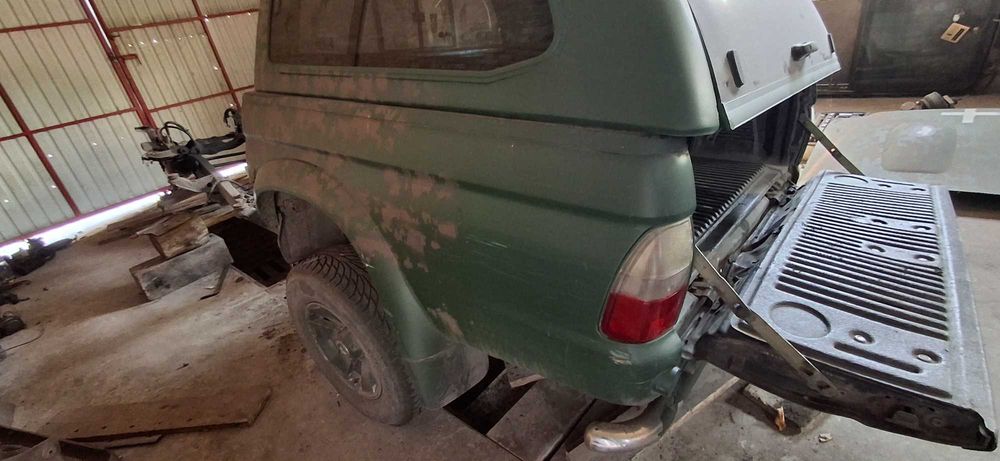 Кринка кузова,кунга,корита л200 l200 2005року