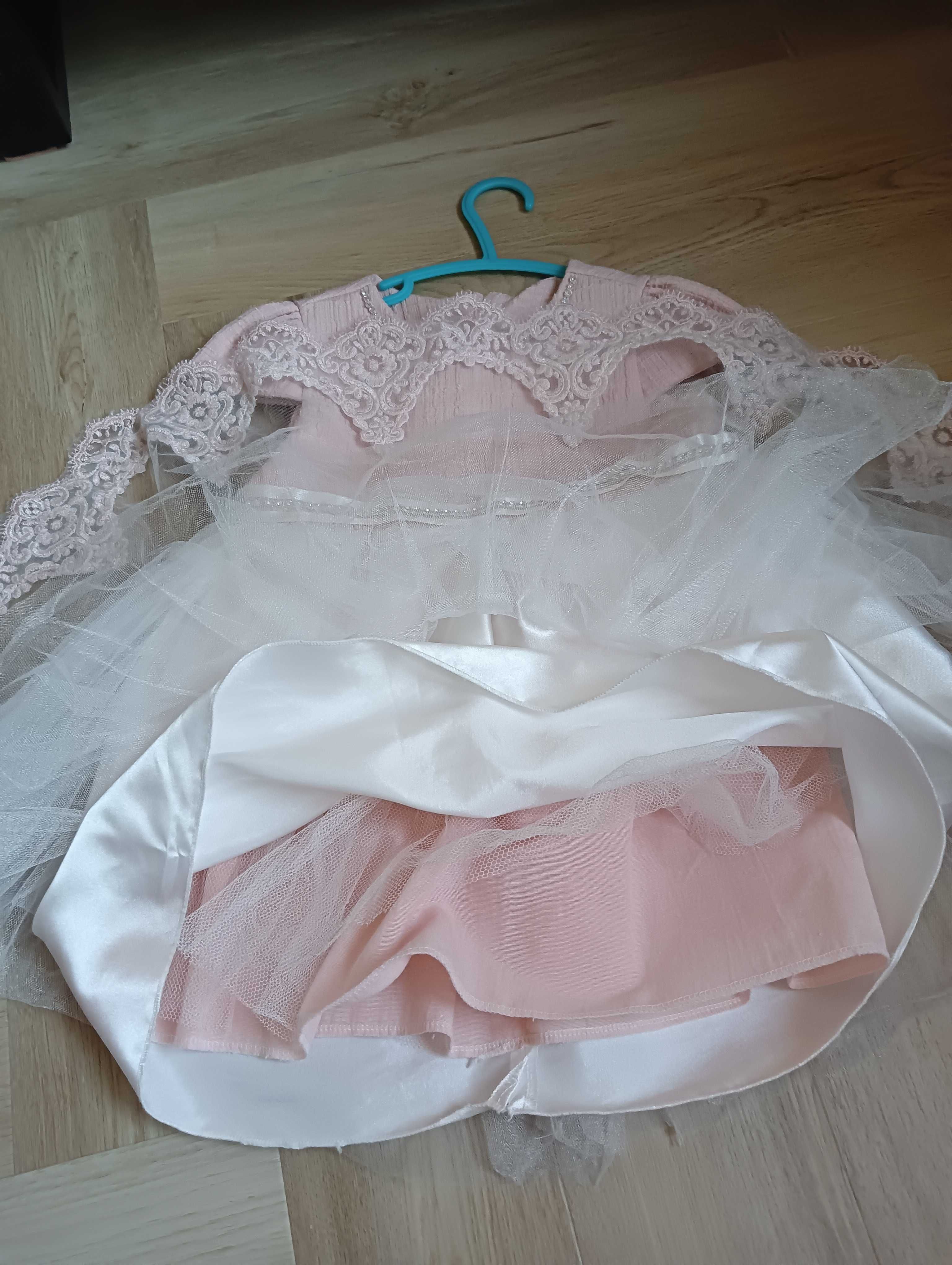 Elegancka sukienka dla dziewczynki r. 98