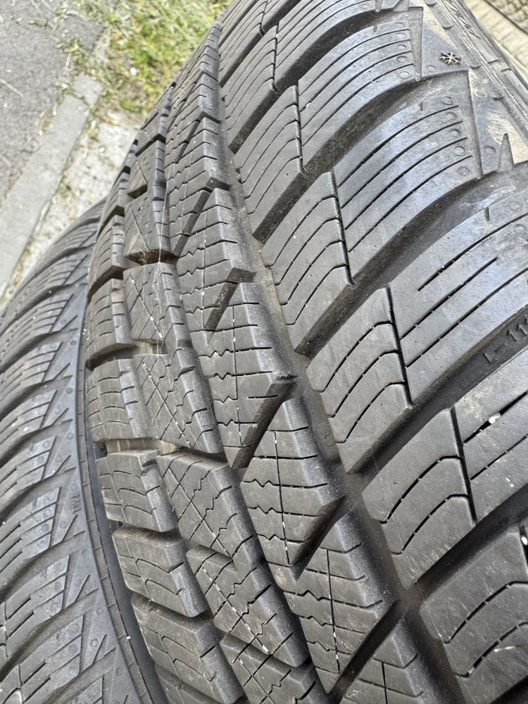 Зимові шини резина гума 205/60 r16