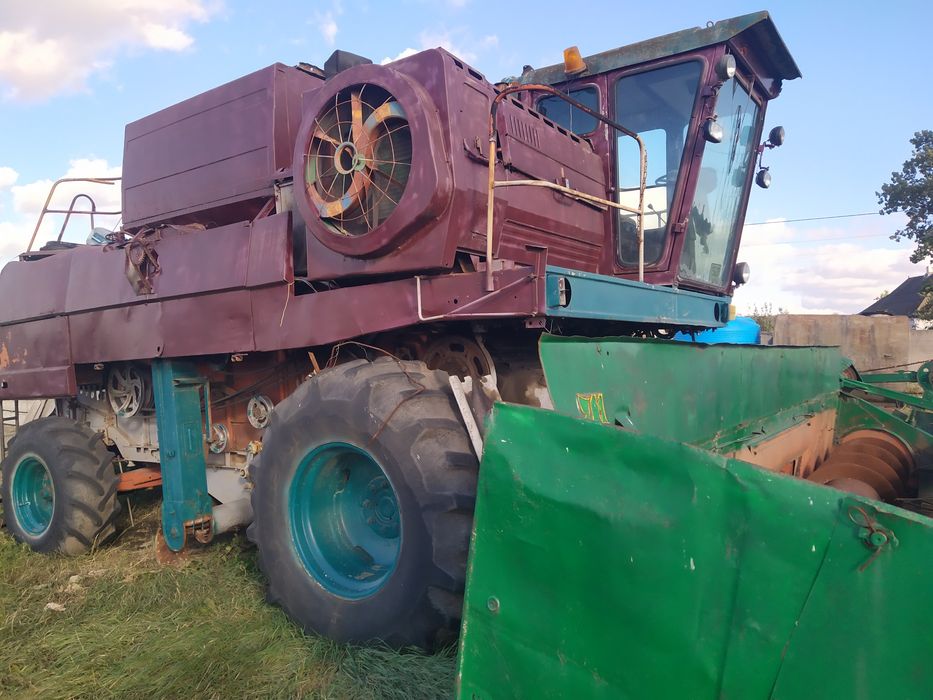 Продам комбайн ДОН