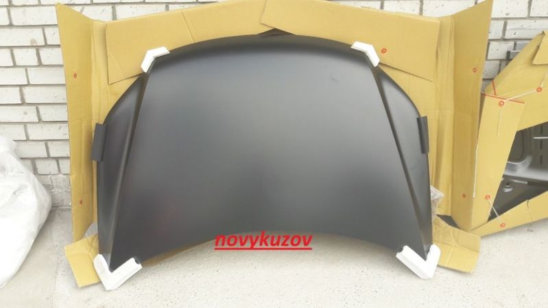 Решетка радиатора Volkswagen Tiguan тигуан 11-16 EUR / 11-18 USA