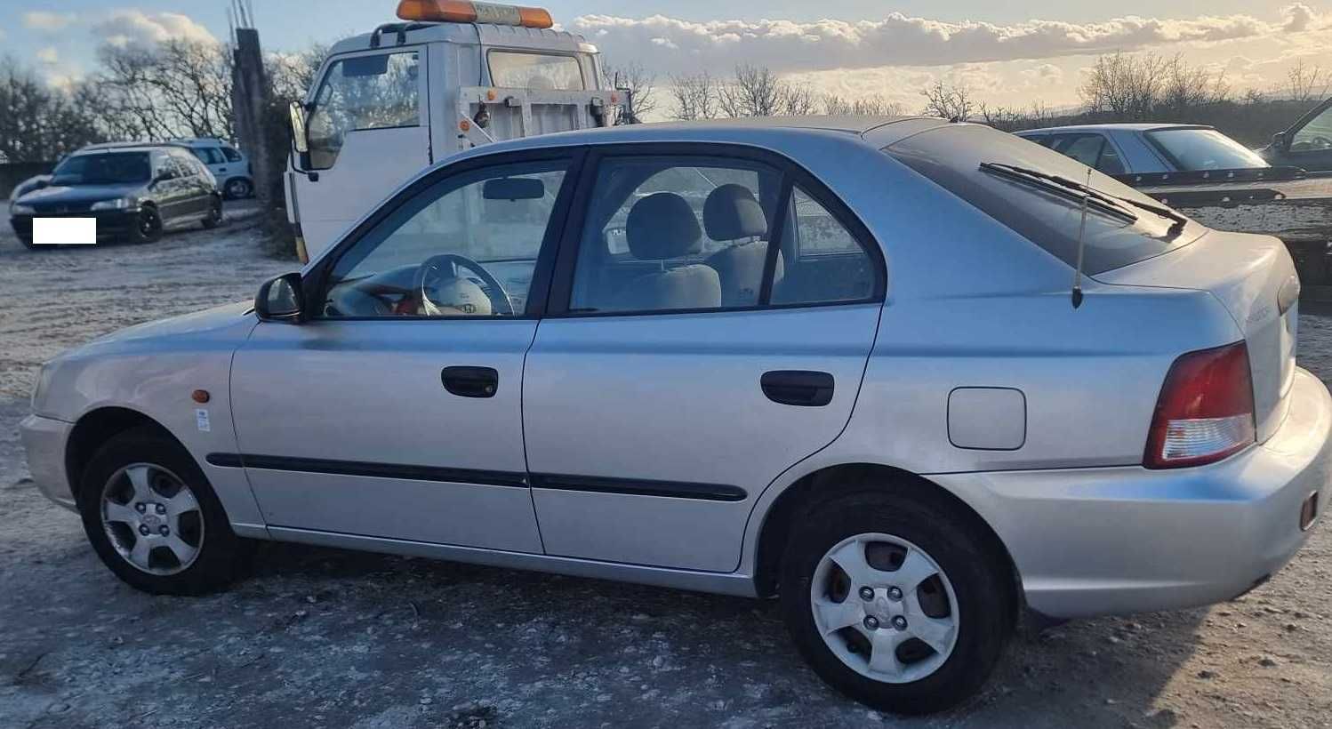 Para peças Hyundai Accent II 1.3 ano 2000