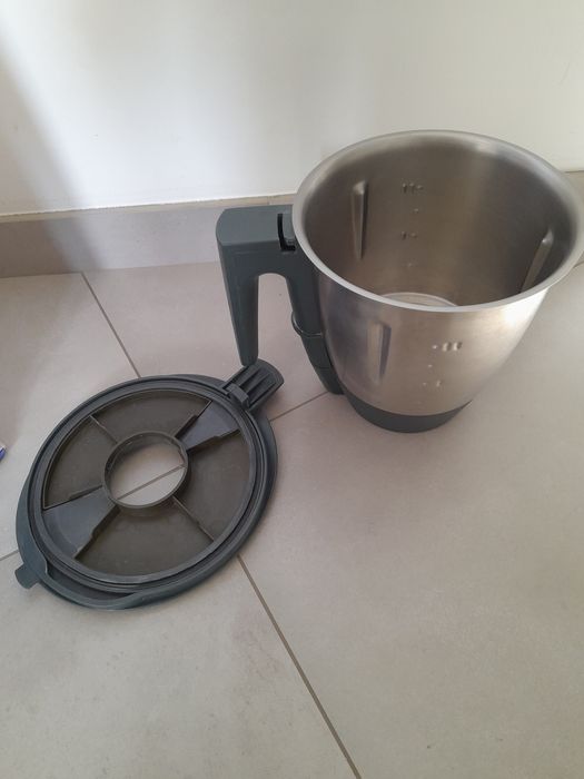 yammi 1 copo e lâmina