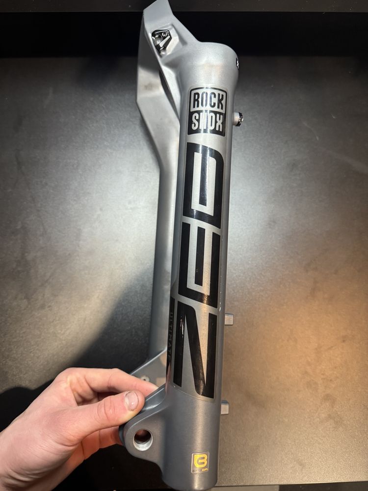 Dolna golen rock shox zeb ultimate 27.5 110/15