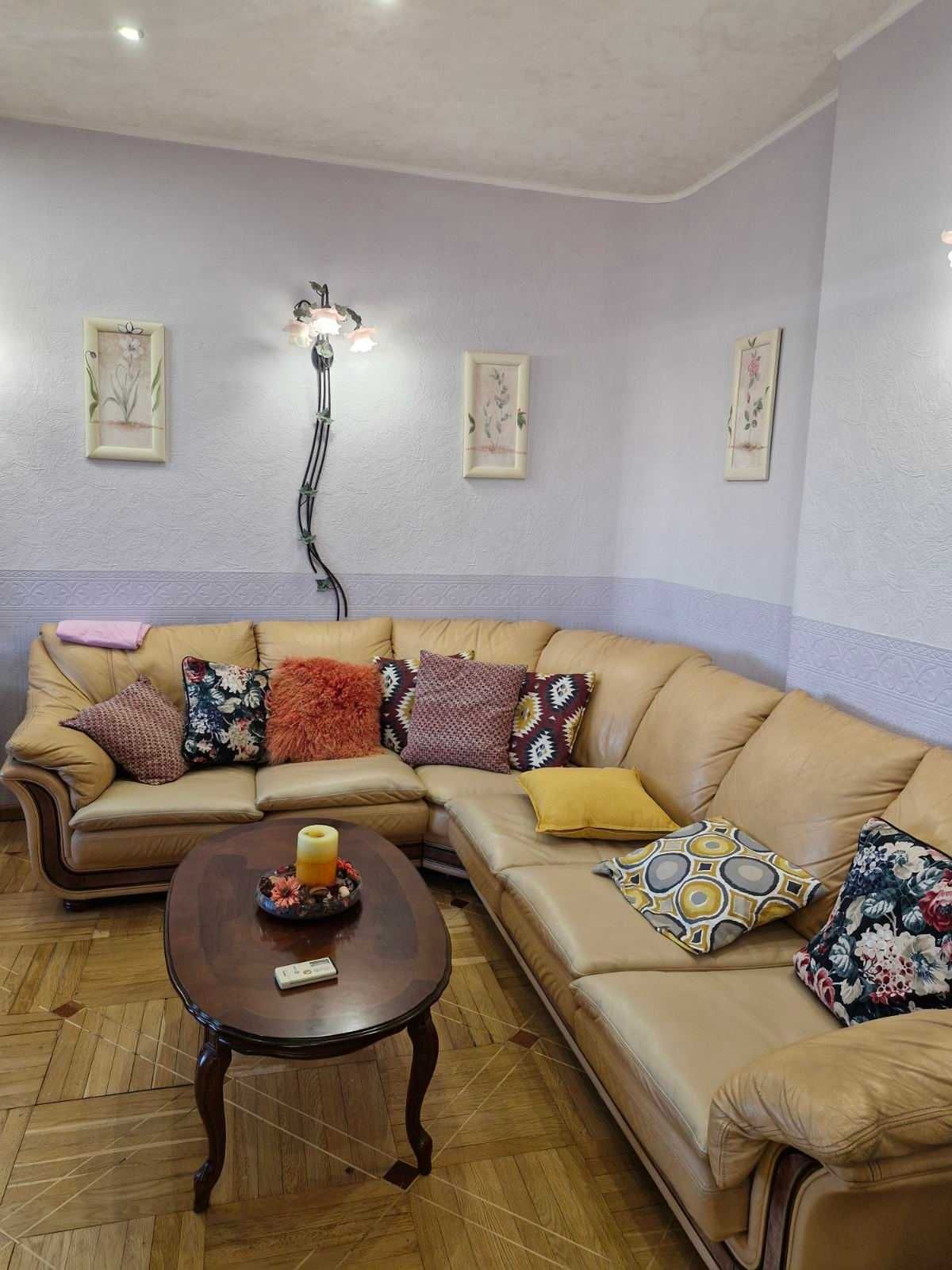 Центр. Продам 3к, 150м2  + паркинг. Дмитриевская,13-а