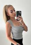 Top, bluzka, T-shirt, usztywniana na biuście, nowa
-10%
79,00 zł