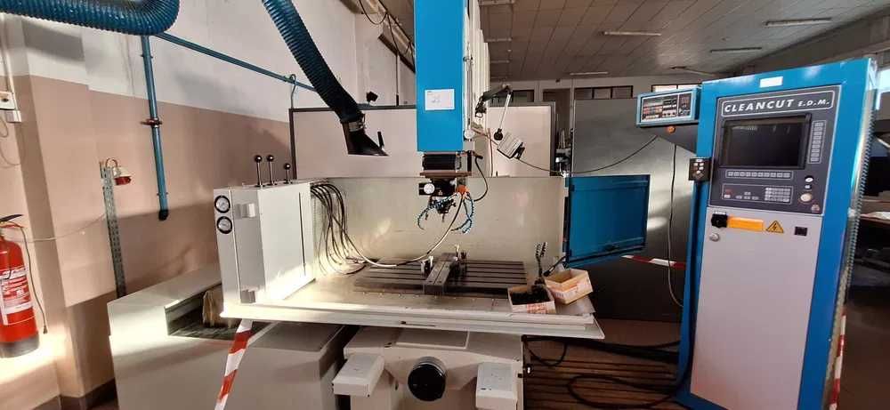 Maquina de Erosão por penetração Cleancut