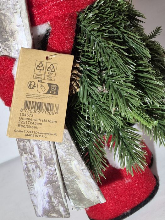 Skrzat krasnal gnom z nartami 45 cm