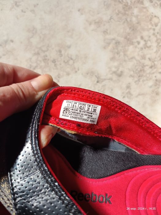Шльопанці Reebok , в'єтнамки