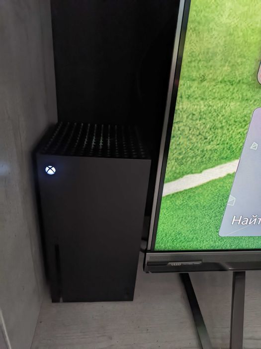 Xbox Series X в зразкову стані.