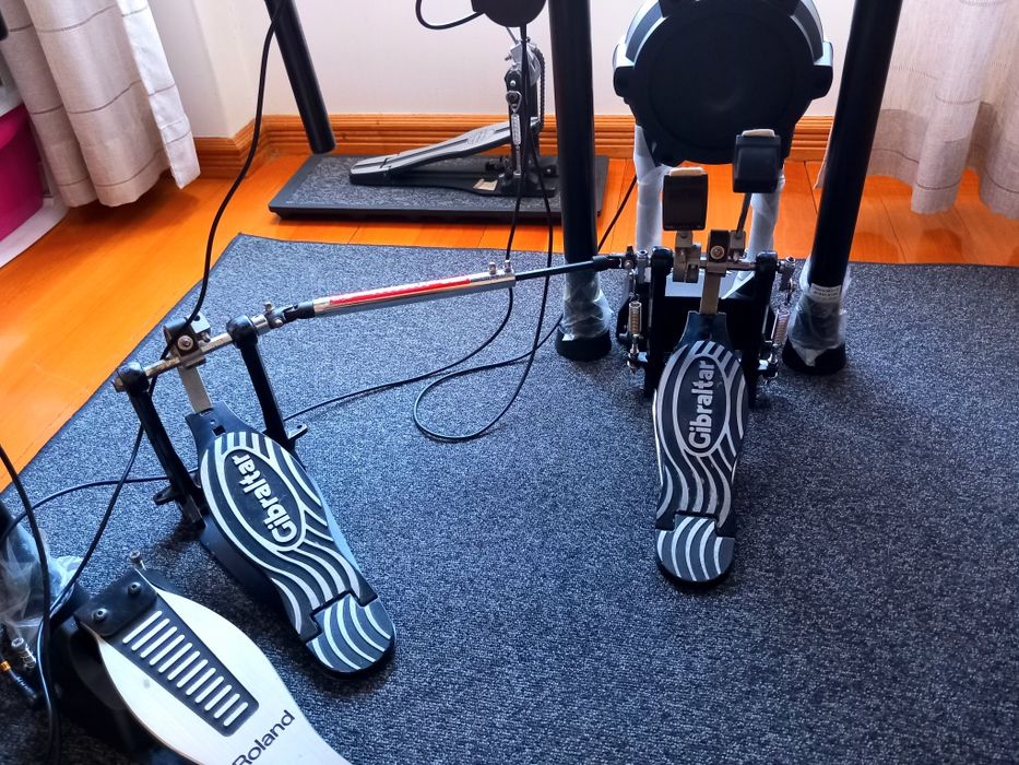 Bateria eletrónica Roland TD-07 DMK completa e com extras