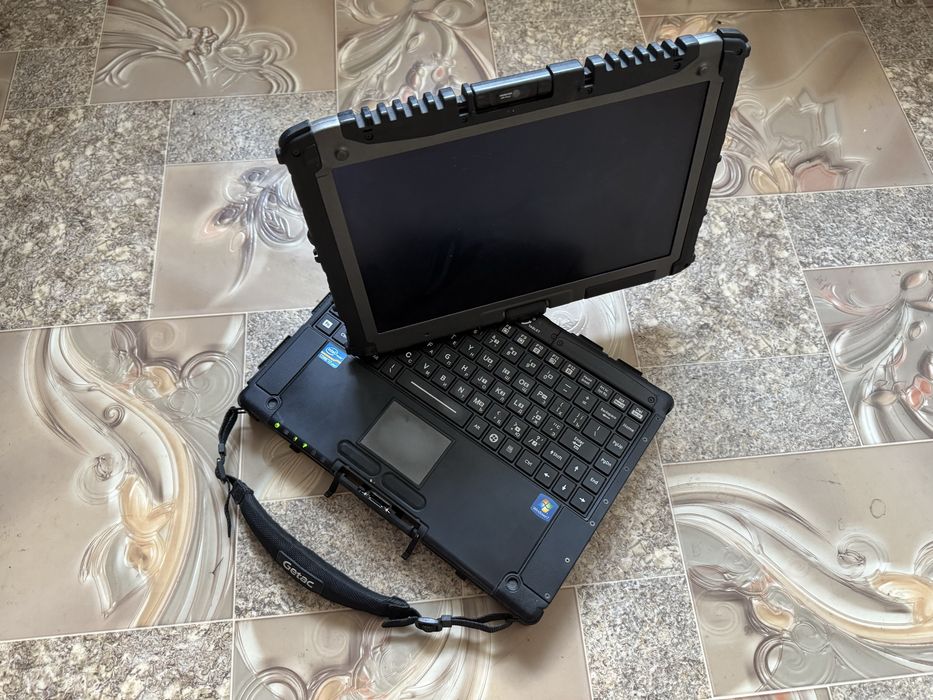 Захищений ноутбук транформер GETAC