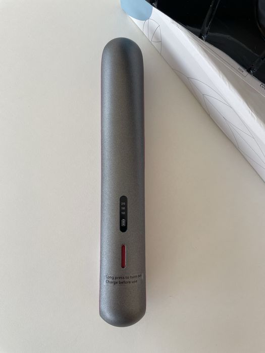 Продам плойку, зарядка від USB. Нова.